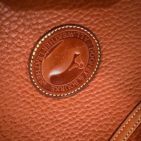 Vintage Dooney & Bourke All Weather Equestrian Crossbody bag - Like New! - Picture 7 of 8